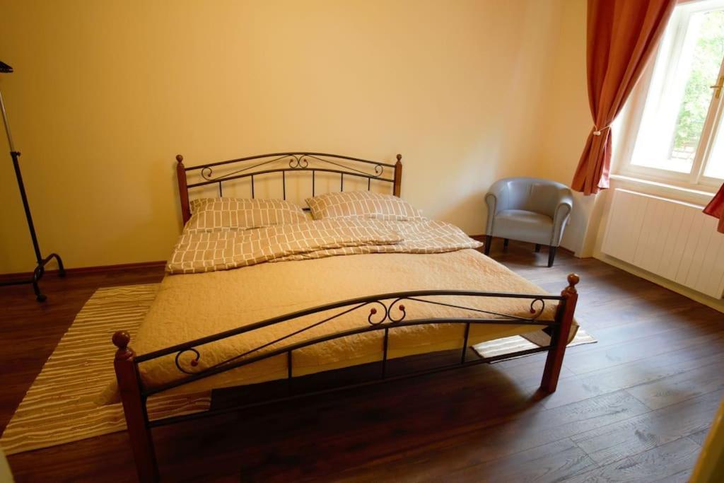 Comfort 2Bedrooms Quite Place!-Vinohrady Praga Exterior foto